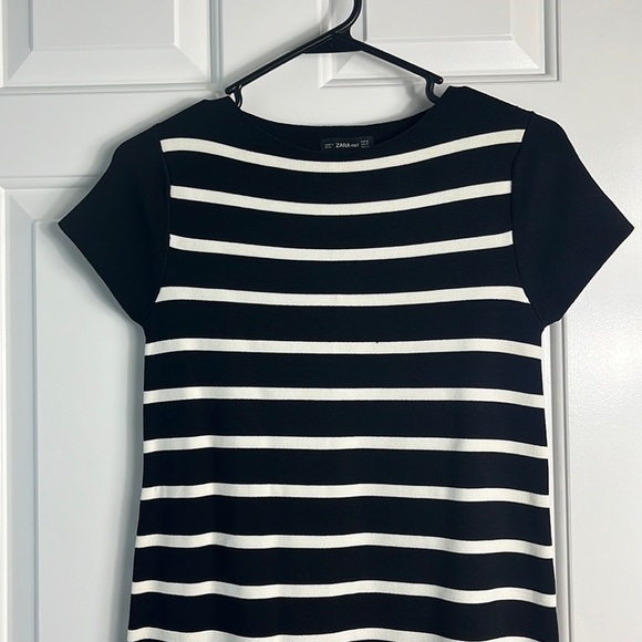 Zara Knit Black and White Striped Dress with Faux Leather Pockets Size Small - Picture 4 of 12